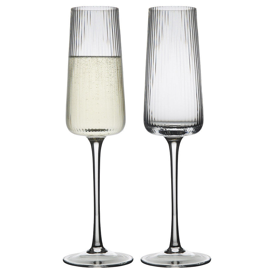 Какие купить бокалы для шампанского — флейты, тюльпаны или креманки?
